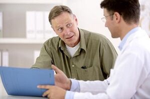 Consultation with a toenail fungus specialist